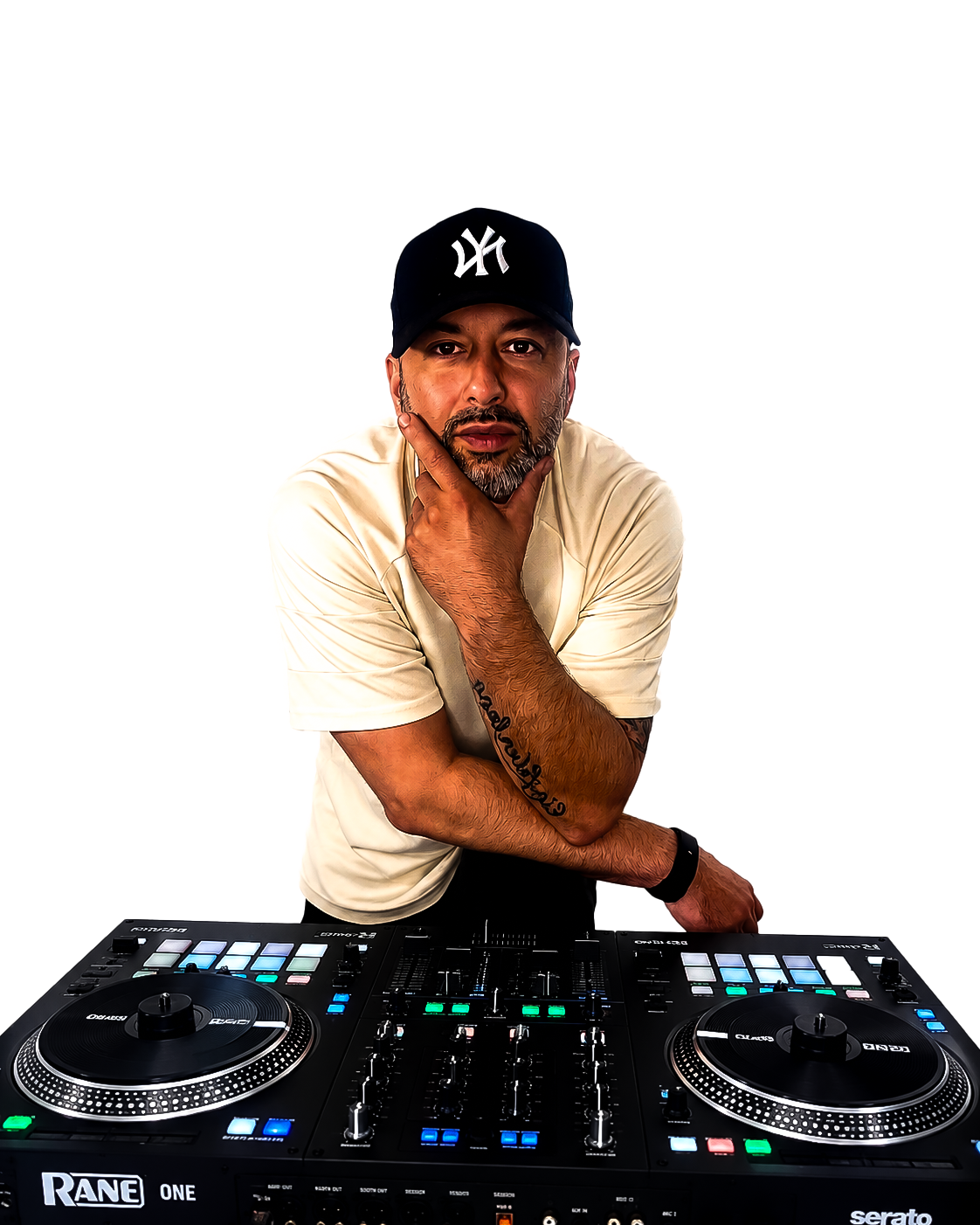 DJ Kerosinone am Pult mit Rane-Setup